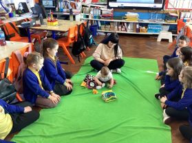 Nursery rhyme time with Baby Arlo.👶🏻
